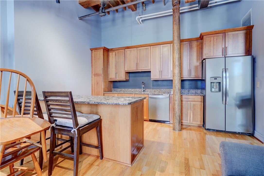 Photo - 224 Mill St