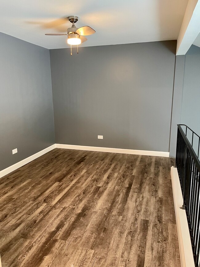 Crystal Lake Apartments