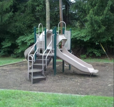 Área de juegos - Washington Dodd