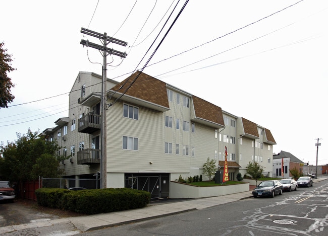Dean Place Apartments