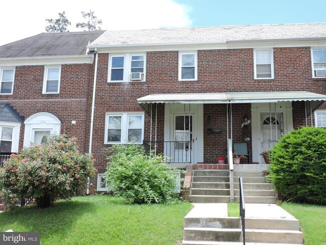 Photo - 402 Overbrook Rd Townhome