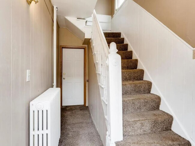 Photo - 114 Isabel St E