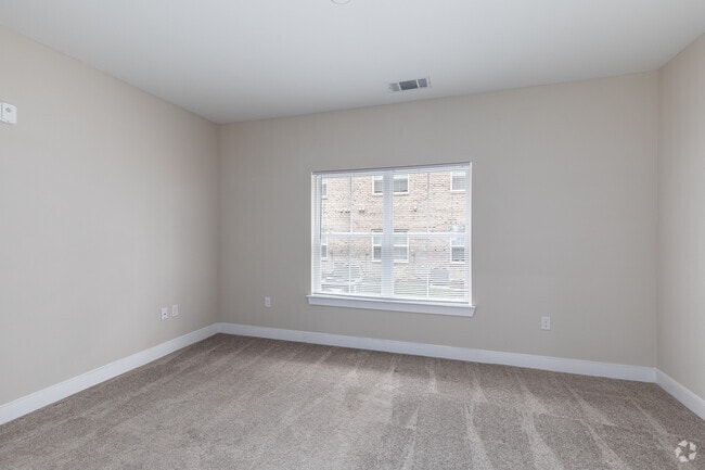 1BR, 1BA - 848SF - The Residences at Potomac Crest