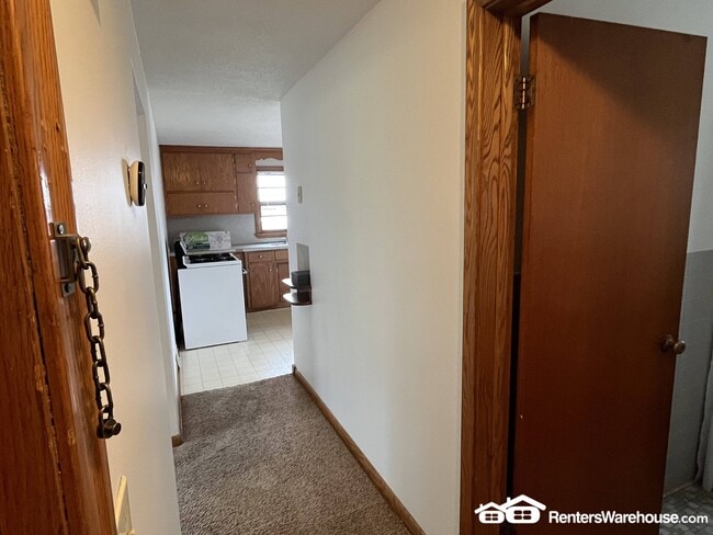 Photo - 24 16th Ave N