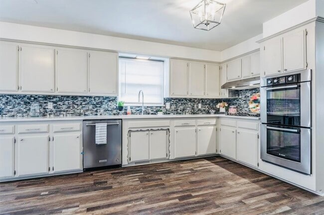 Photo - 3108 NW 61st St