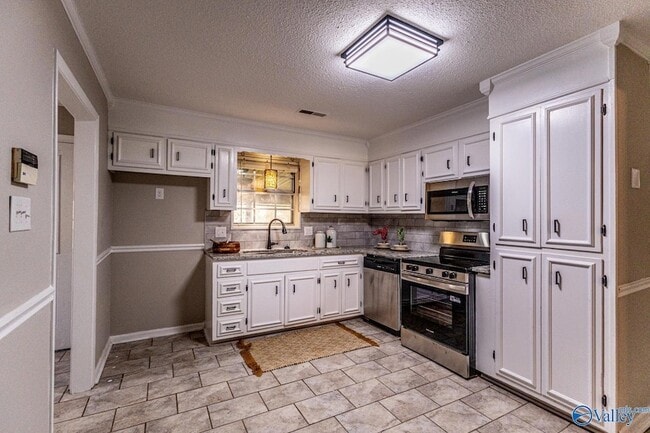 Photo - 1220 Kathy Ln SW