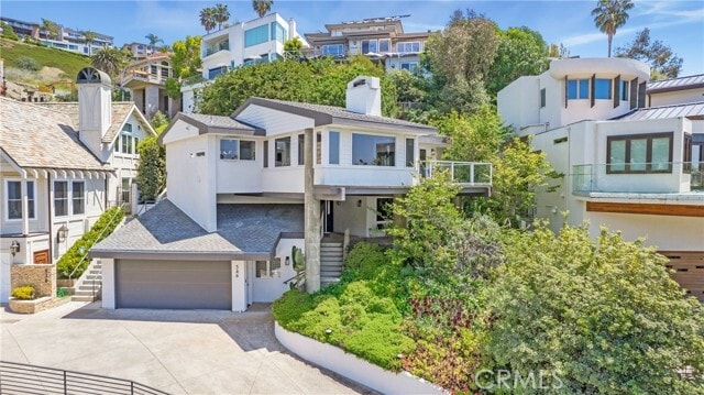 Photo - 546 Temple Hills Dr