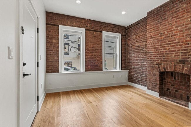 Photo - 108 8th St Unit 1