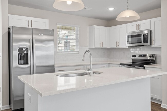 Photo - 3 Bd 2.5 Ba end unit townhouse