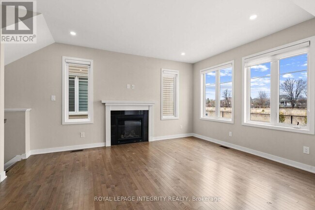 Photo - 2012 Postilion St