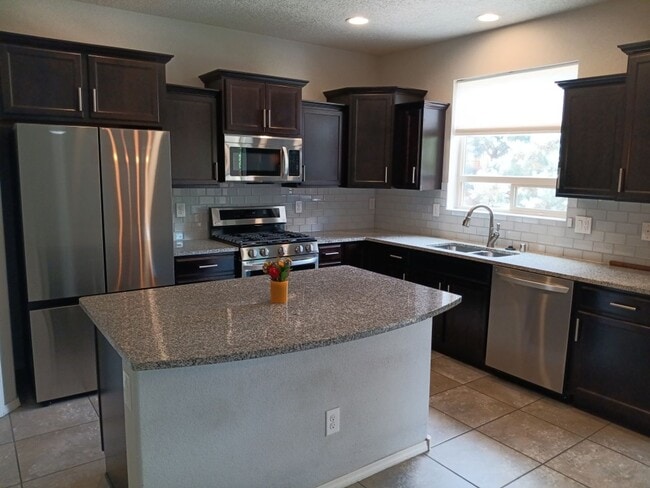 Photo - 5 Bedroom, 3 Bathroom Home! Schedule a Showing Today!