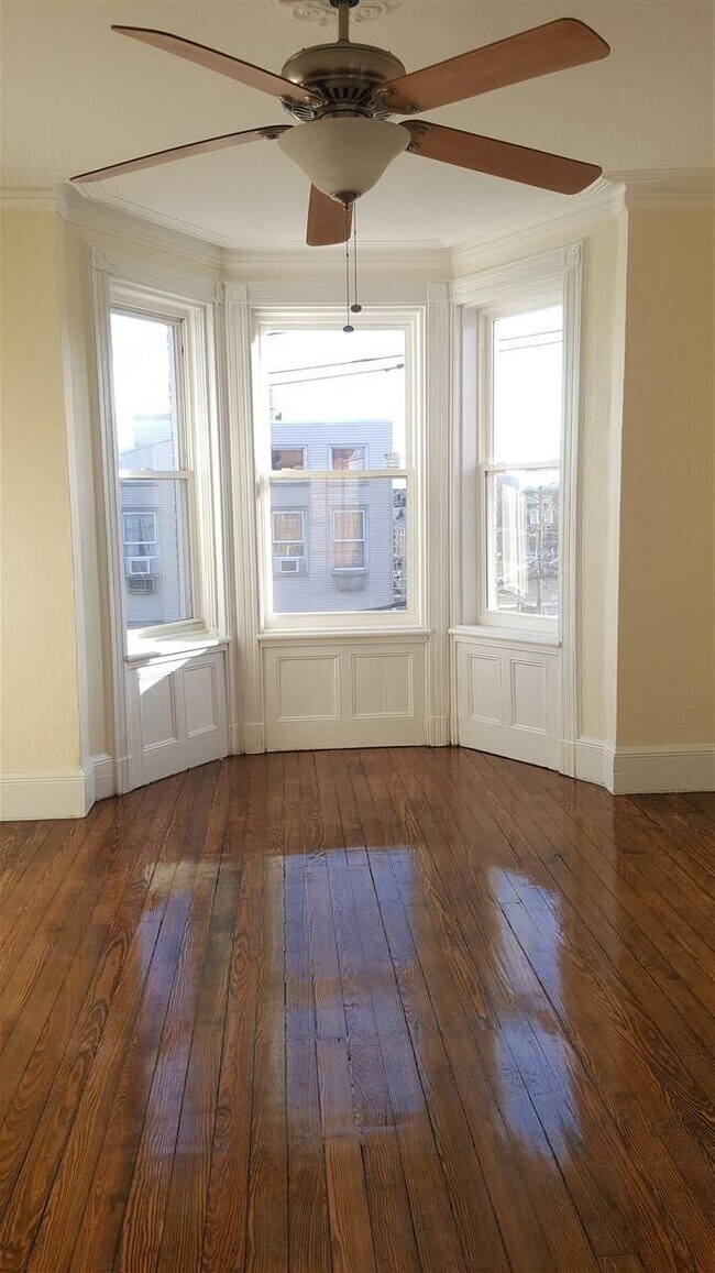 Photo - 106 Bowers St Unit 3
