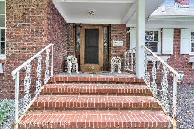 Photo - A208 Trenton Blvd