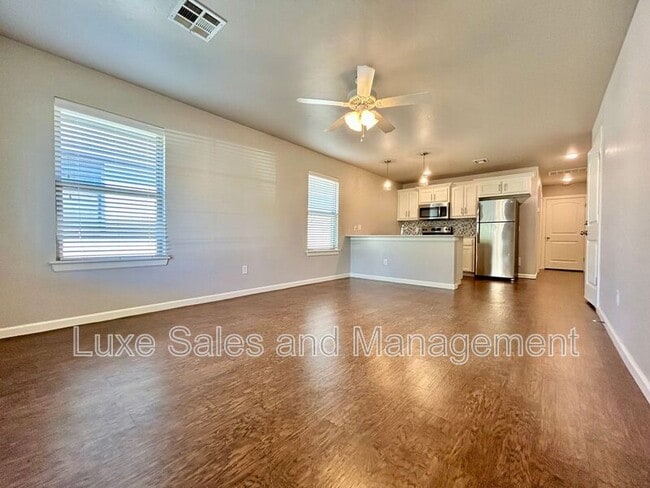 Photo - 11508 N Lincoln Blvd