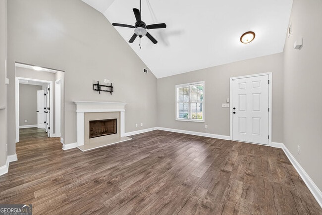 Photo - 2416 Scoggins Rd