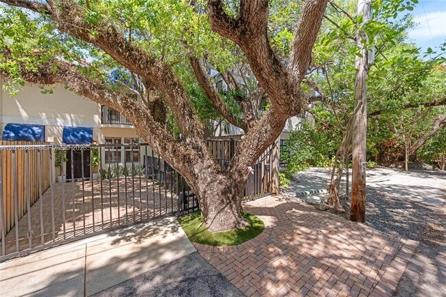 Photo - 3274 Gifford Ln
