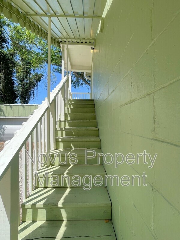 Photo - 107 Parson St Unit B