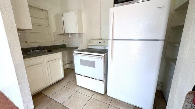 Photo - 305 Taylor Ave Unit 3