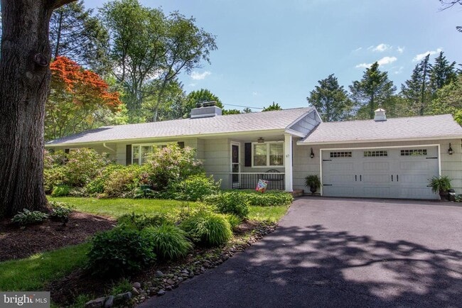 Photo - 67 Townview Dr