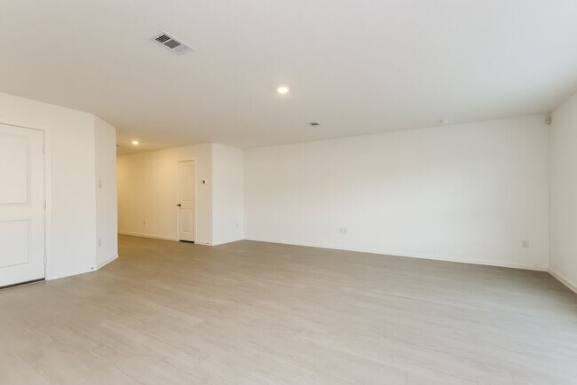 Photo - 15298 Abella Dr