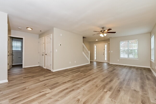 Photo - 3360 Waggoner Ln