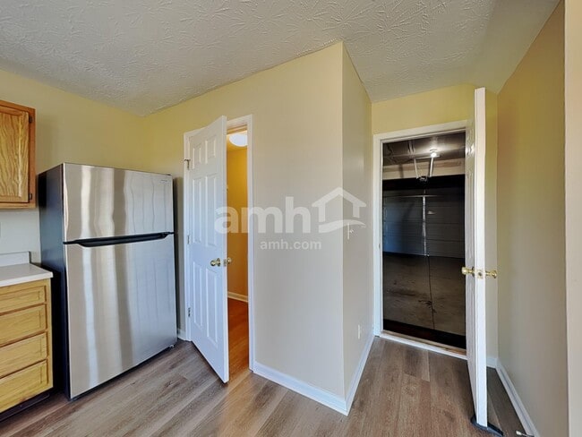 Photo - 3132 Summit Run Dr