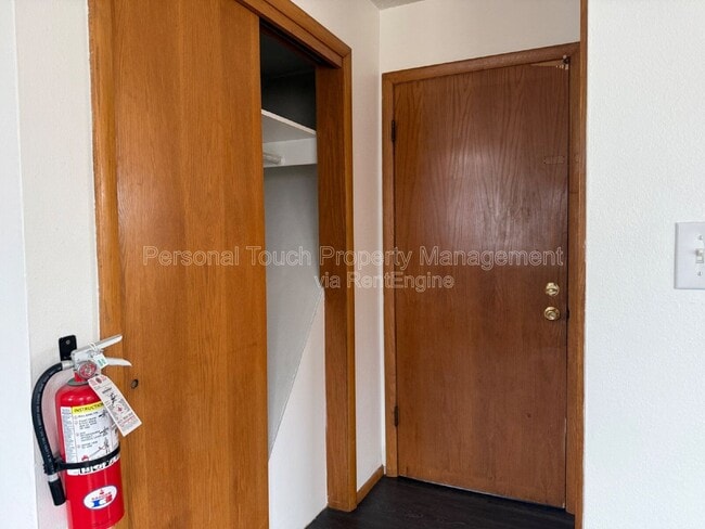 Building Photo - 2709 9th St N Unit 2709 1