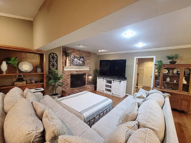 Photo - 2533 Mark Ln