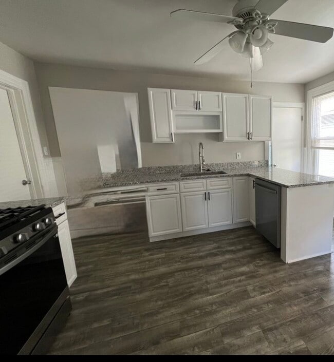 Photo - Kenilworth Unit 3 - UF