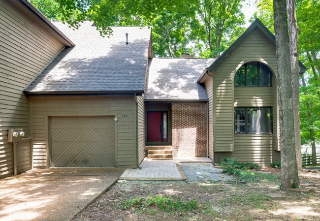Photo - 700 Harpeth Trace Dr Townhome