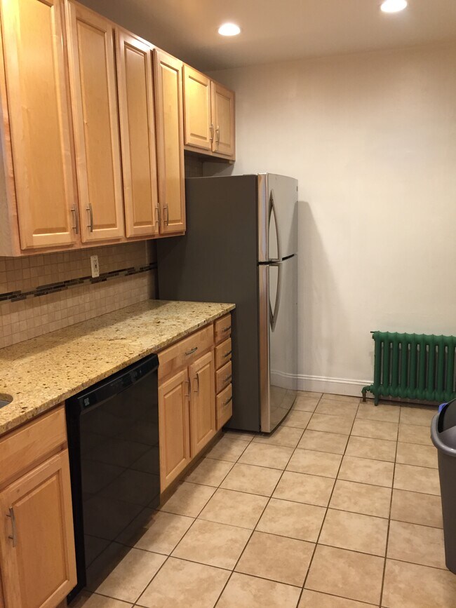 Kitchen - 3606 S St NW