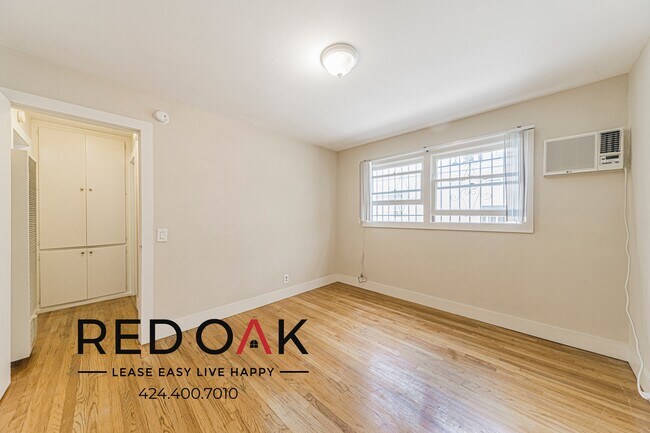 1148 S Sherbourne Dr Unit 3