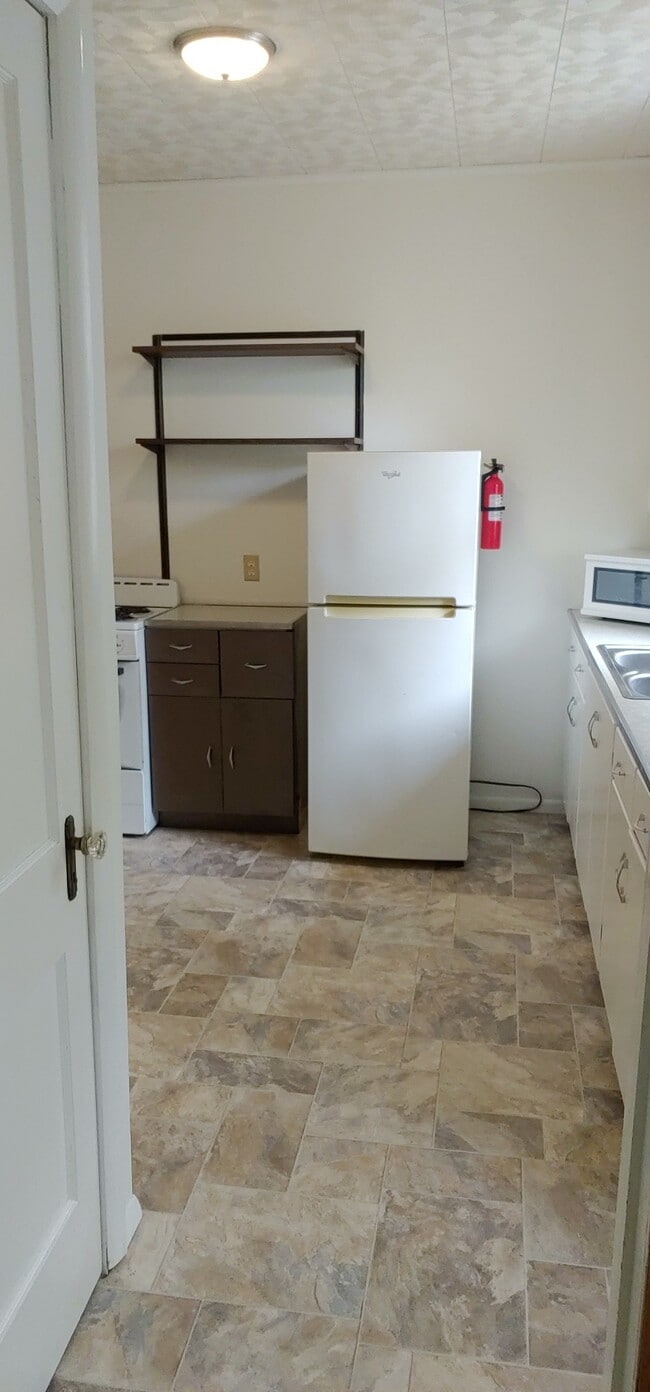 Kitchen #1 - 2504 Chili Ave Unit 2