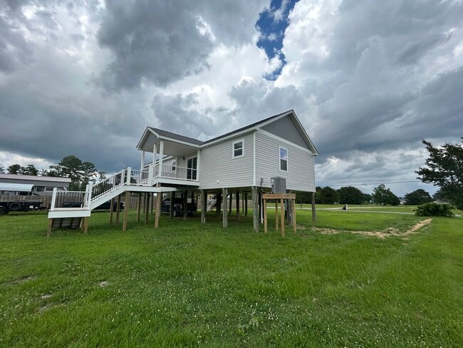 Side of house - 54 Bay Lake Dr