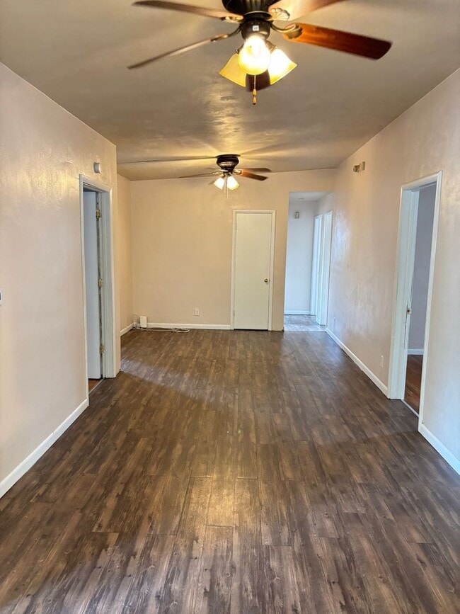 Photo - 926 N Linview Ave Unit 1
