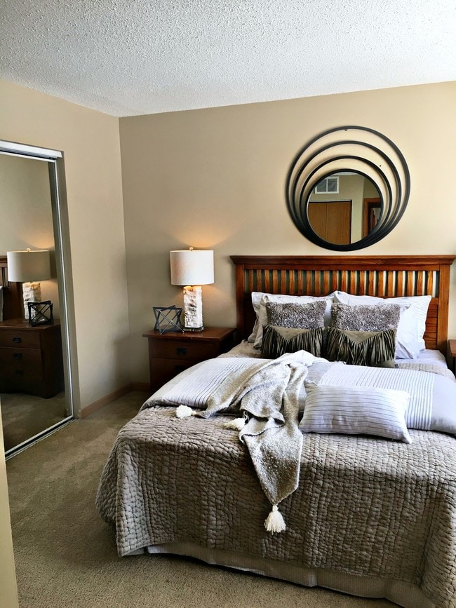 Photo - The Gates of Rochester