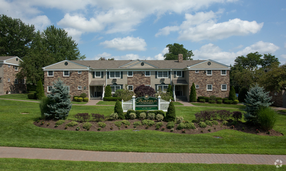 Building Photo - Fairfield At Smithtown Rental