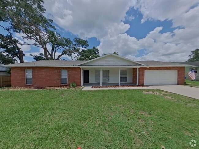 Building Photo - 114 Jeffrey Dr Rental