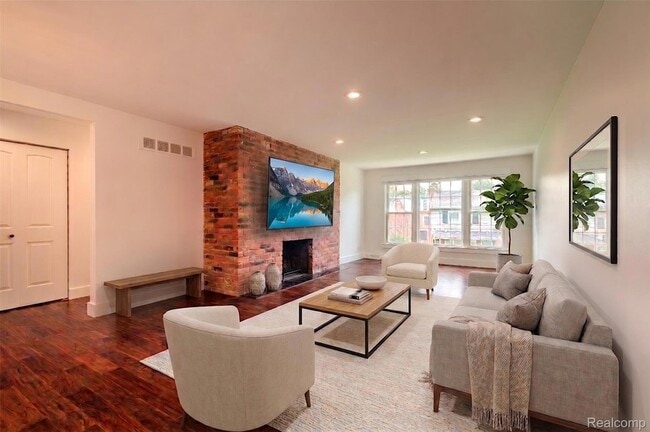 551 N Old Woodward Ave Unit 551