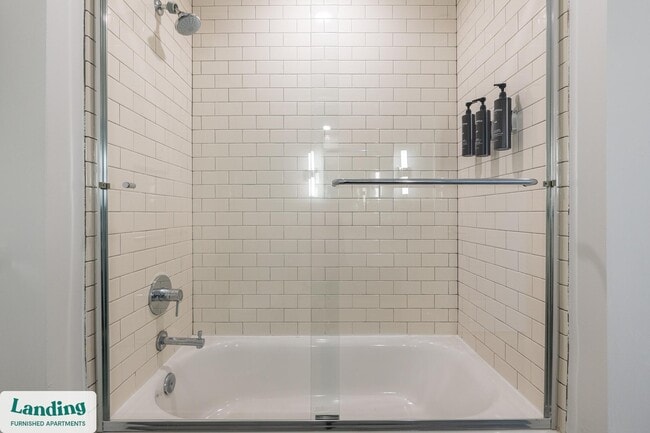 Photo - 933 McGee St Unit 1-201