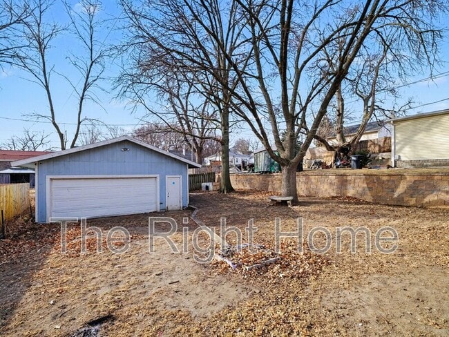 Photo - 5819 Grant St