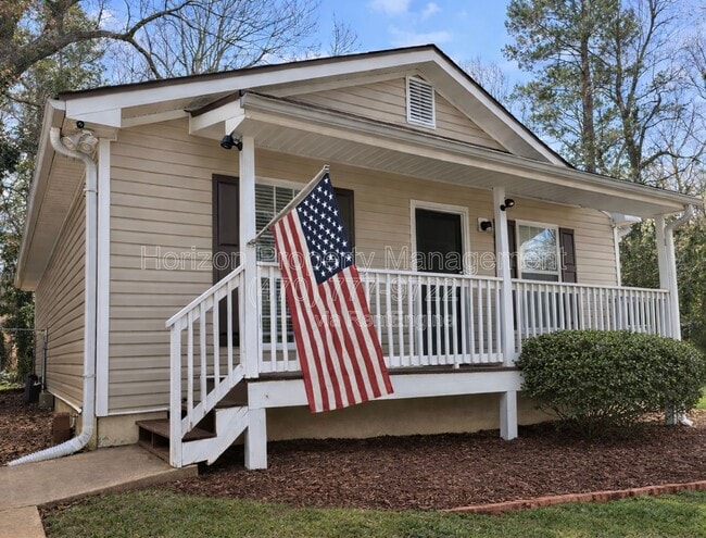 Building Photo - 9295 Horseshoe Bend