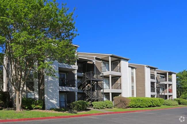 Photo - Avistar On The Blvd