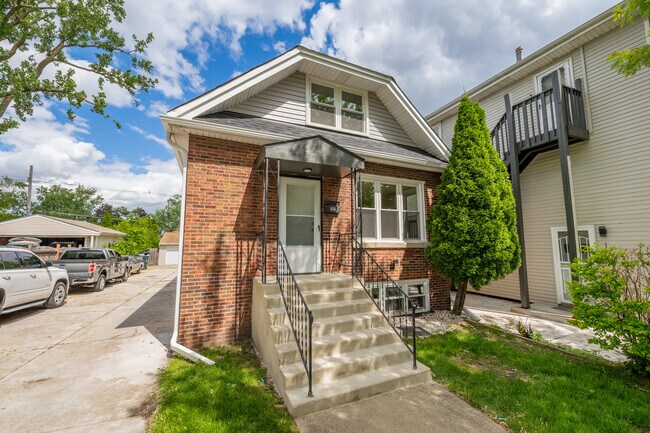 Photo - 4341 Wisconsin Ave Casa