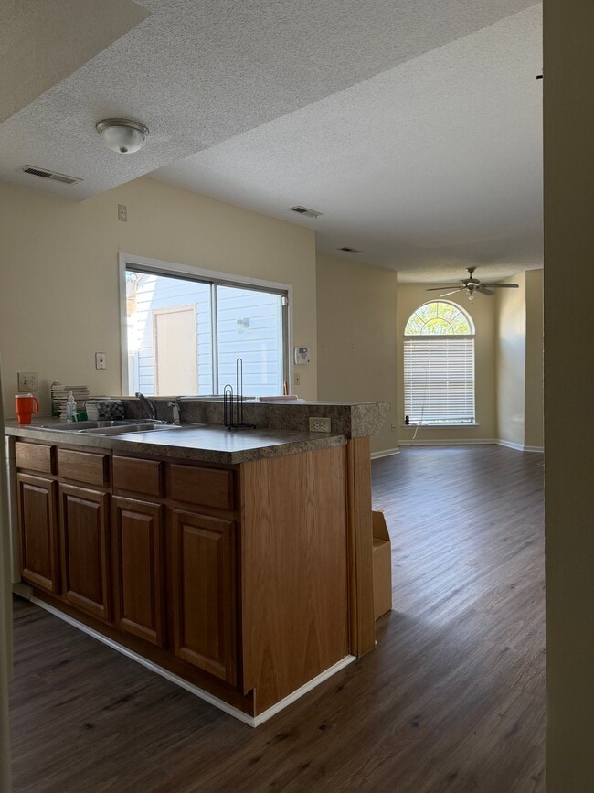 Photo - 716 Harbor Springs Trail