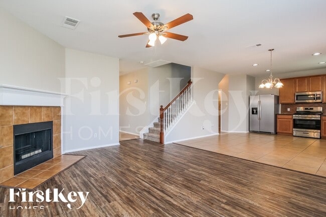 Photo - 9921 Shelburne Rd