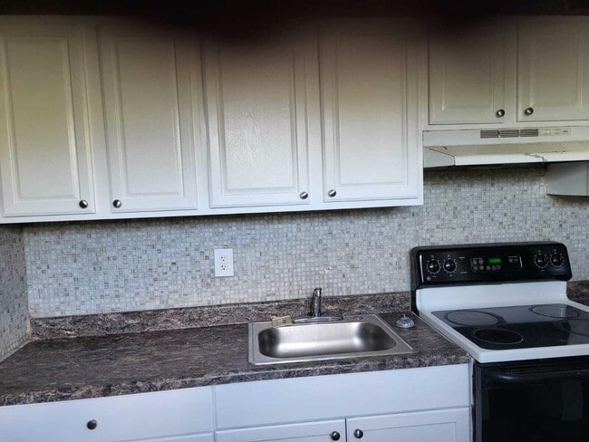 Photo - 720 47th St Unit 1