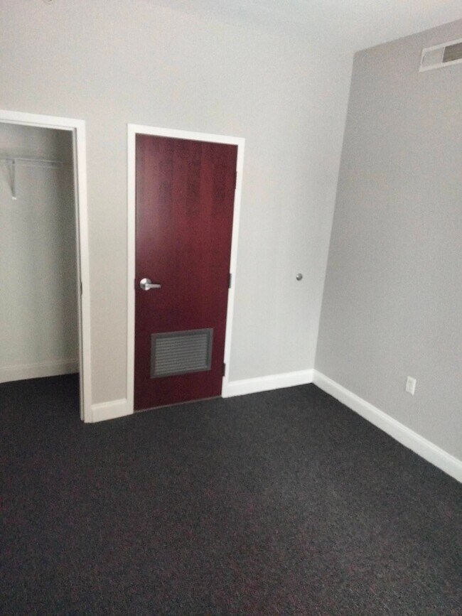 Photo - 210 Farmington Ave Unit 102