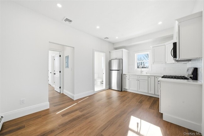 Photo - 13 W Hoffman Ave Unit 3