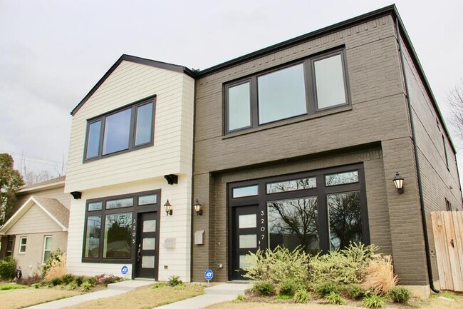 Building Photo - 3207 Forest Park Blvd Rental